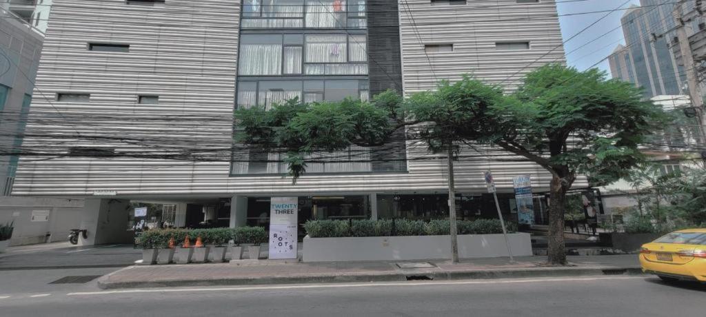 Twenty Three Residence Bangkok Buitenkant foto